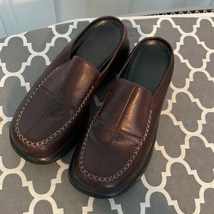 Dansko mahogany colored leather mules, size 36